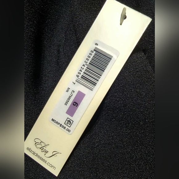 Eliza J One Shoulder Fitted Top with Bell Sleeve Size 6 - New With Tags - Picture 7 of 7